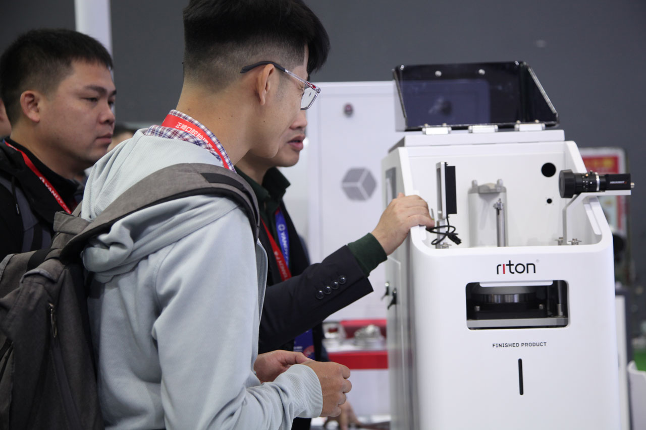 Riton_New_Product_Made_a_Dazzling_Debut_at_the_29th_Dental_South_China_12.jpg