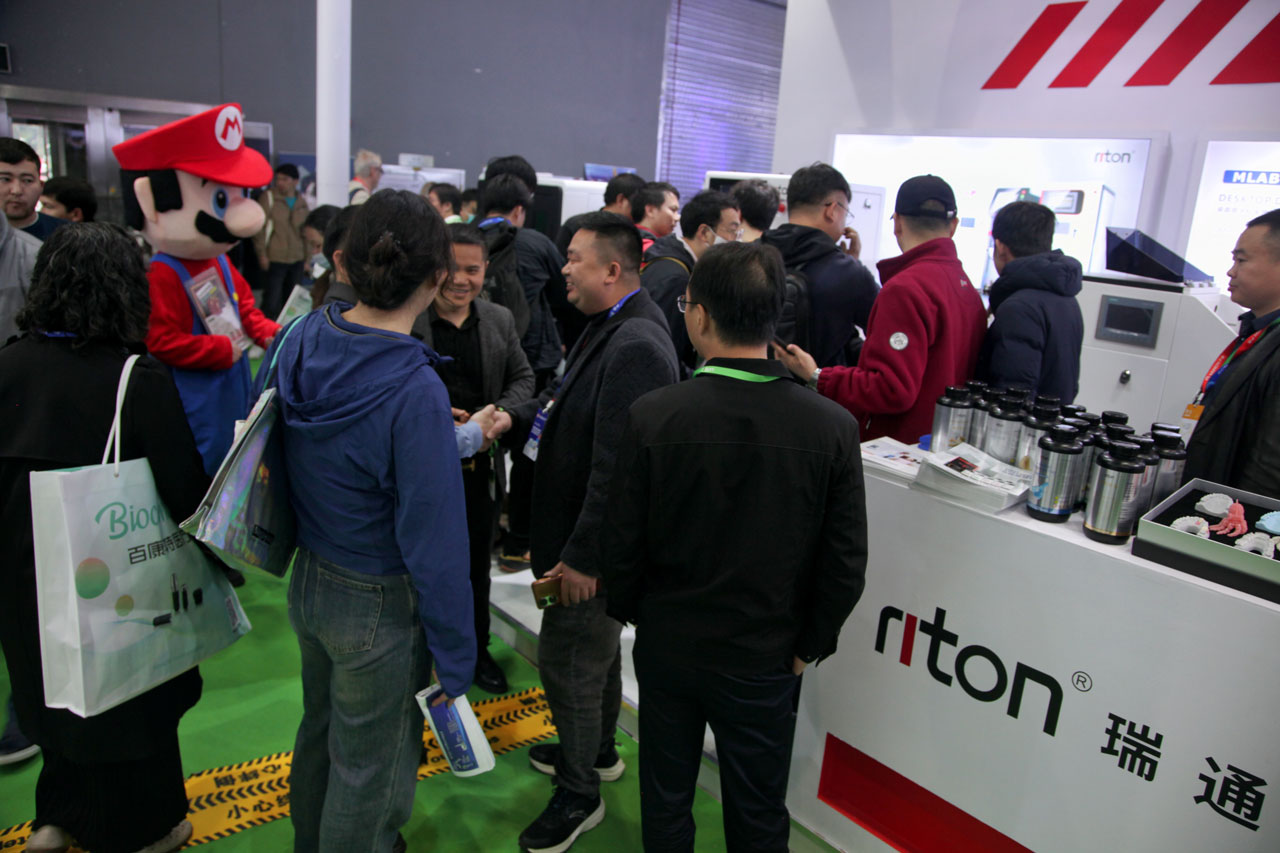 Riton_New_Product_Made_a_Dazzling_Debut_at_the_29th_Dental_South_China_5.jpg