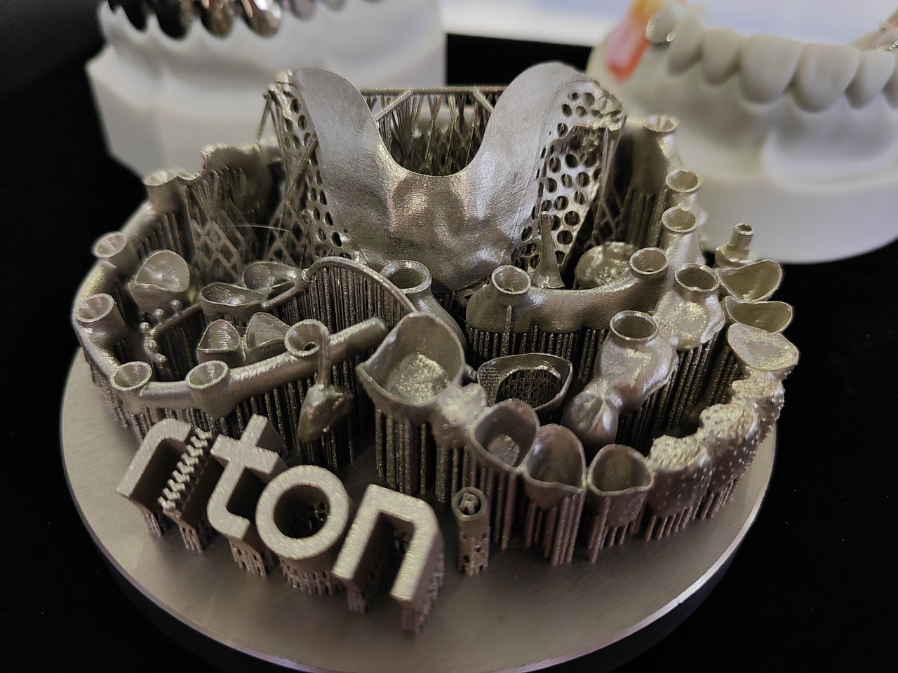 IDEM2024_Came_to_an_Perfect_End!_Riton_Dental_Metal_3D_Printing_Devices_Shined_at_the_Worldwide_Stage_3.jpg