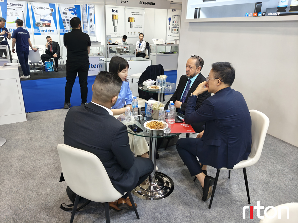 exhibition-review-ritons-customized-value-added-equipment-m-150-was-shown-at-idex-in-turkey-achieving-the-smart-jump-in-personalized-printing-11.jpg exhibition-review-ritons-customized-value-added-equipment-m-150-was-shown-at-idex-in-turkey-achieving-the-smart-jump-in-personalized-printing-11.jpg